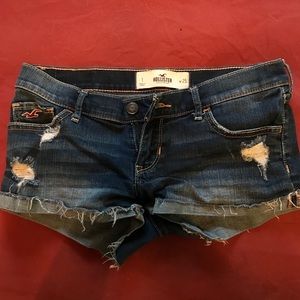 Size 1 hollister booty shorts